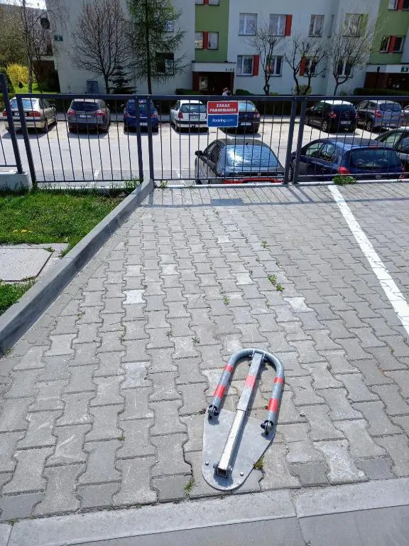 Apartament Jurajska Plaza, prywatne miejsce parkingowe , Targi