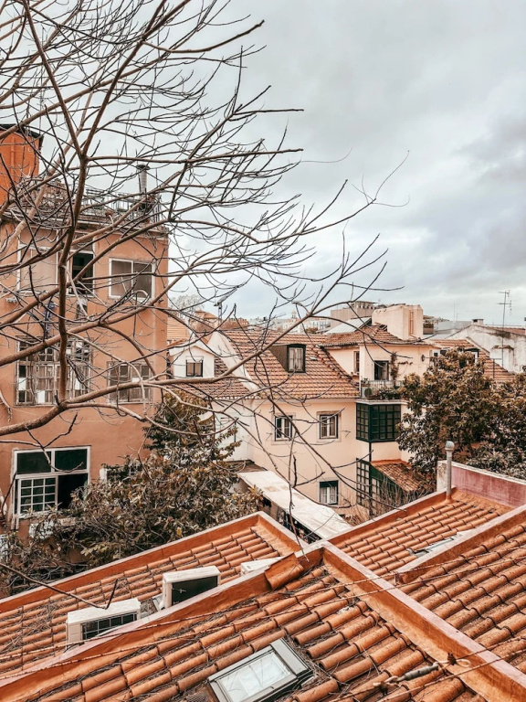 Typical Lisbon Apartment By Gt House