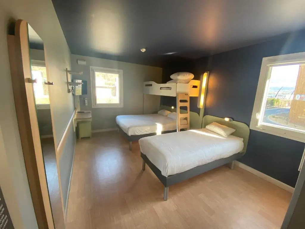 Standard Family room