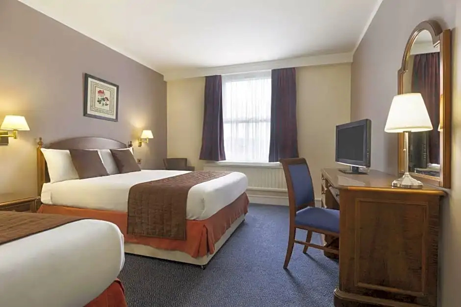Ramada by Wyndham Crawley Gatwick - Chambres
