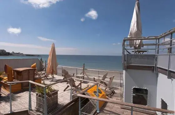 Beach & Waterfront