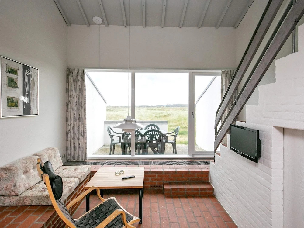 Serene Holiday Home in Blokhus With Sauna - фото 3