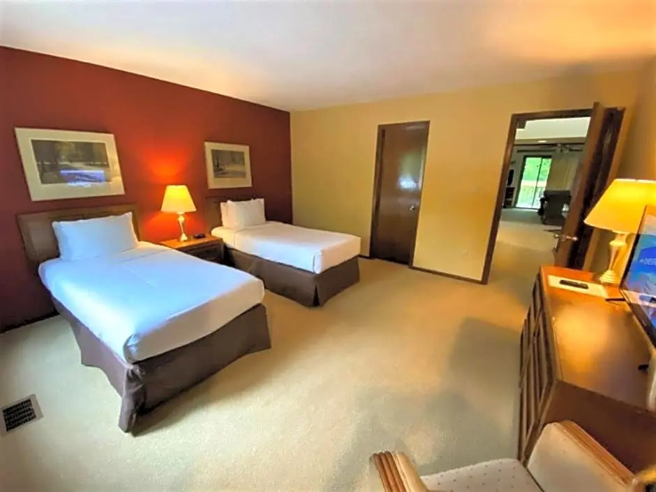 2 Bedrooms Suite