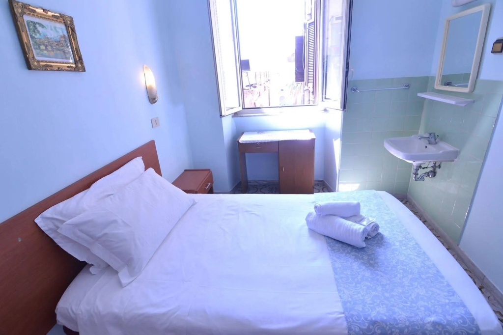 Hotel Cathrine — 5