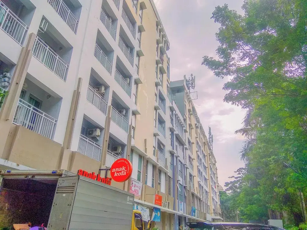Good Place Studio Apartment At Taman Semanan Indah Cengkareng