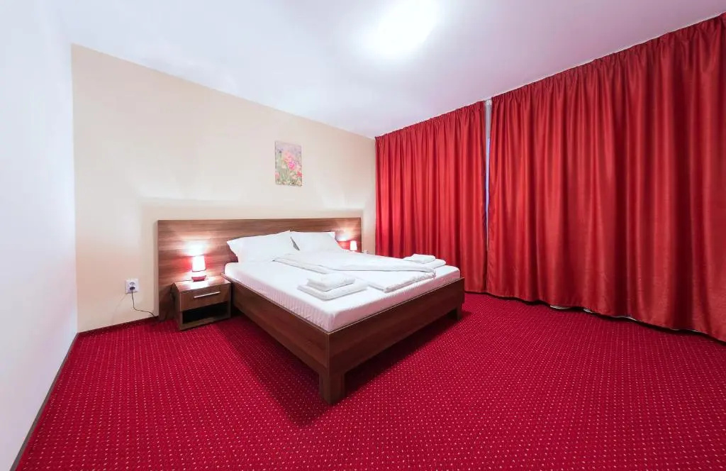 1 Bedroom Suite