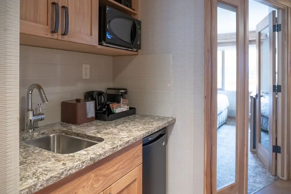 1 Bedroom Superior Quadruple Suite