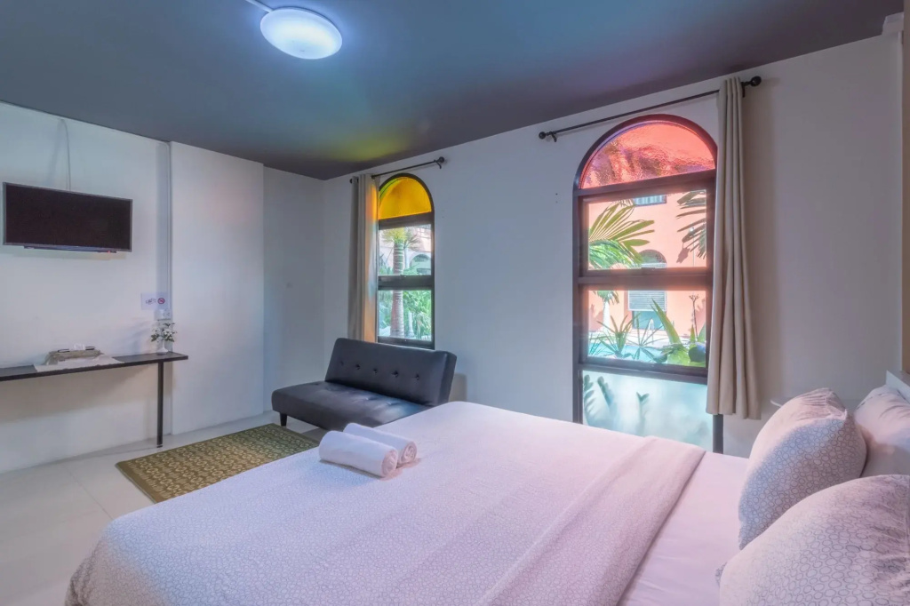 Отель Baansuanprannok Hotel в Бангкоке