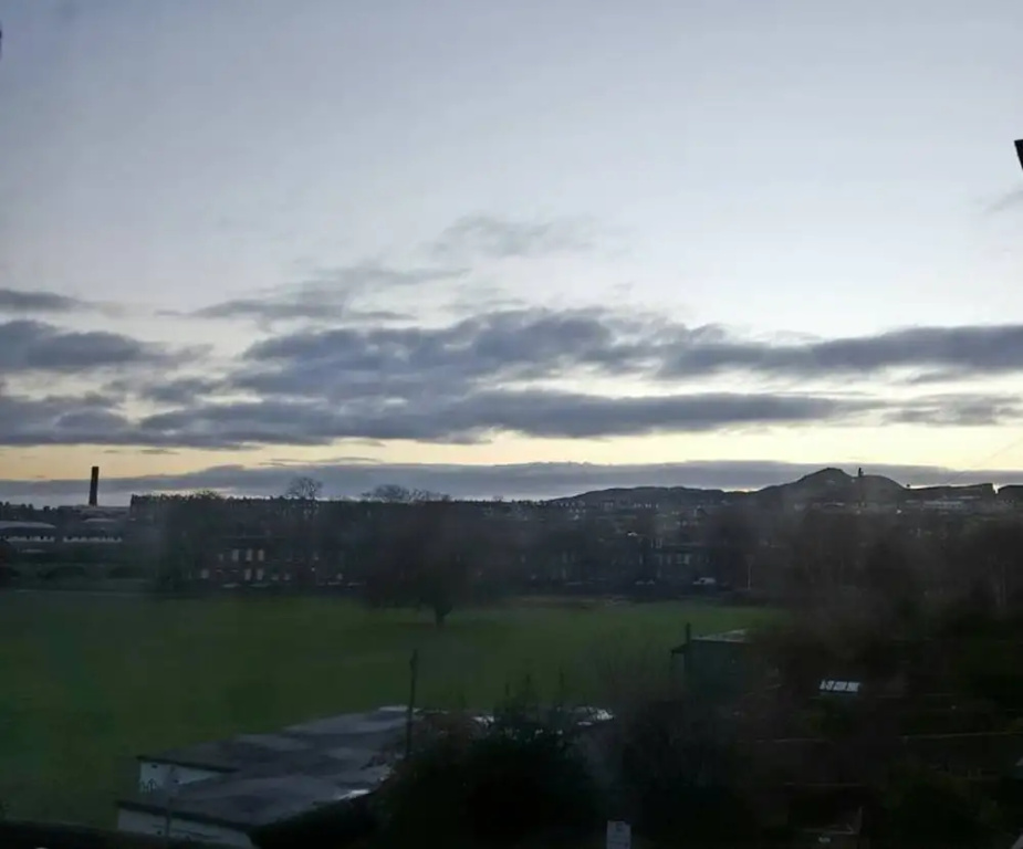 2 Bedroom Flat With Skyline Views