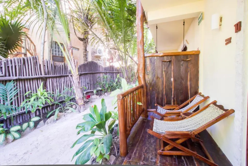 Standard Double room with garden view (full double bed)