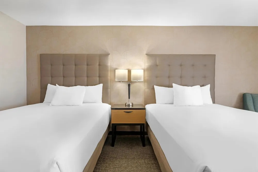 Drury Inn & Suites Joplin - Chambres