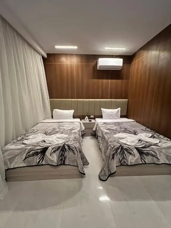 Deluxe Double room (full double bed)