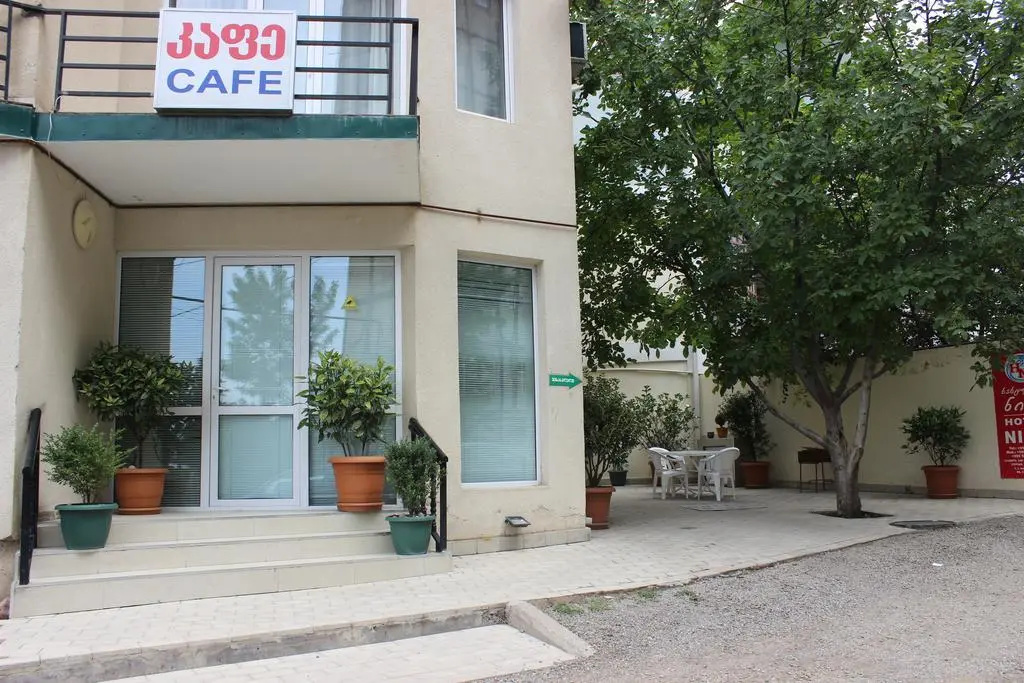 Hotel Nina