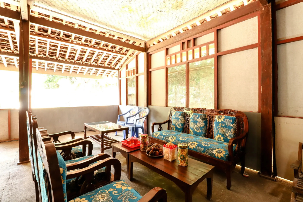 Iran Homestay
