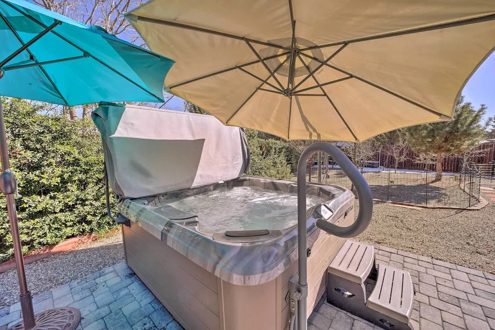 Private Hot Tub: Pet-friendly Home in Sedona!