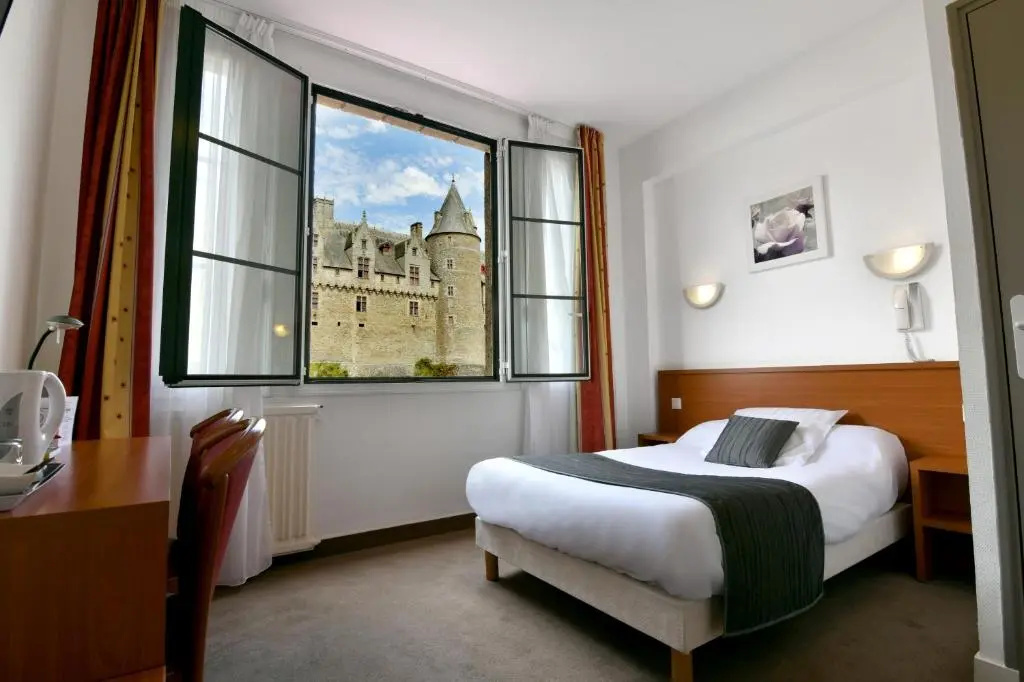 Logis Hotel du Chateau - Chambres