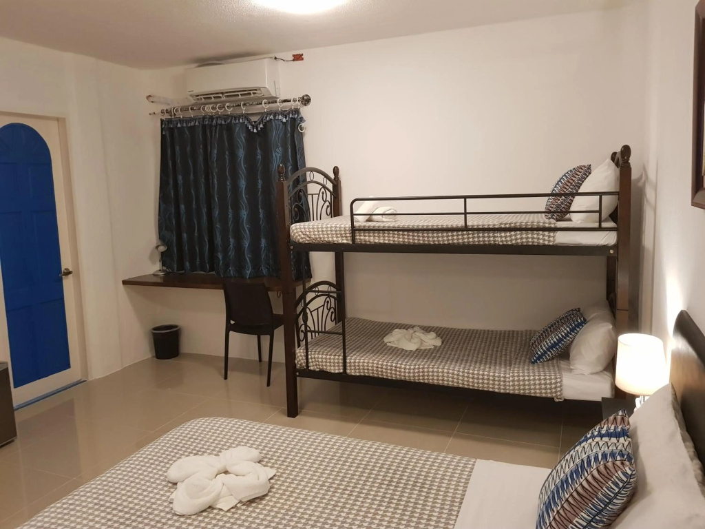 D' Gecko Hotel — 4