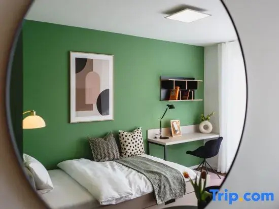 Single Studio with balcony (single bed)