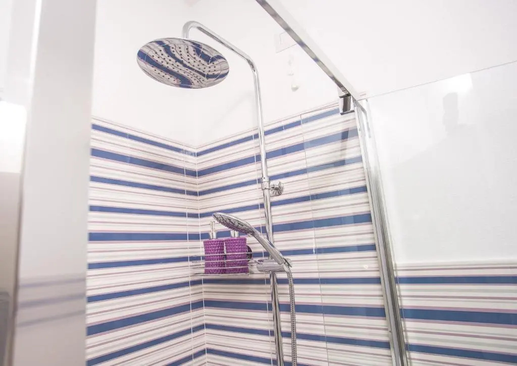 Standard Double room with balcony (full double bed)