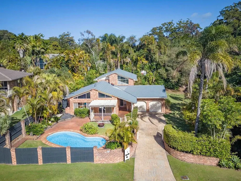 Tropic Lodge by Charlesworth