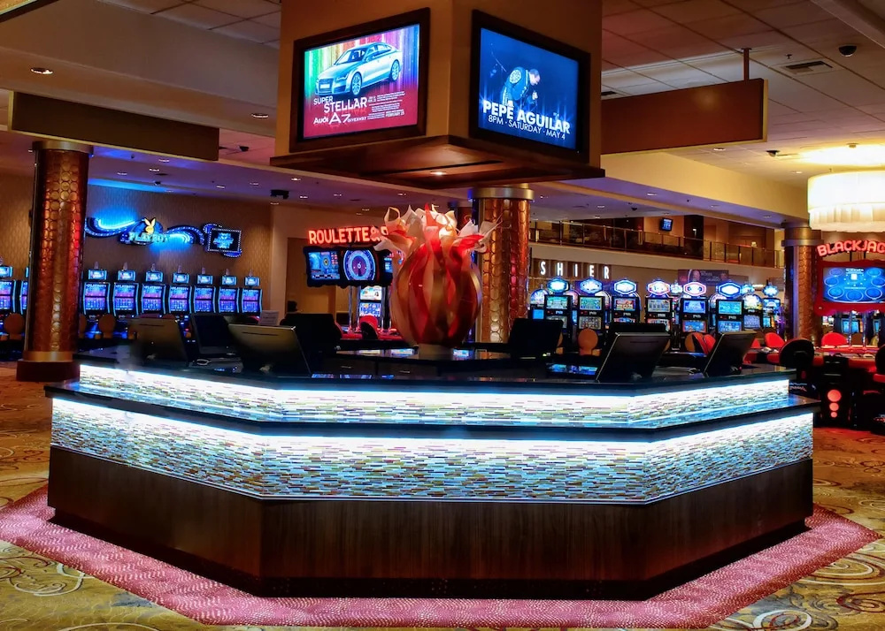 Lobby & Reception