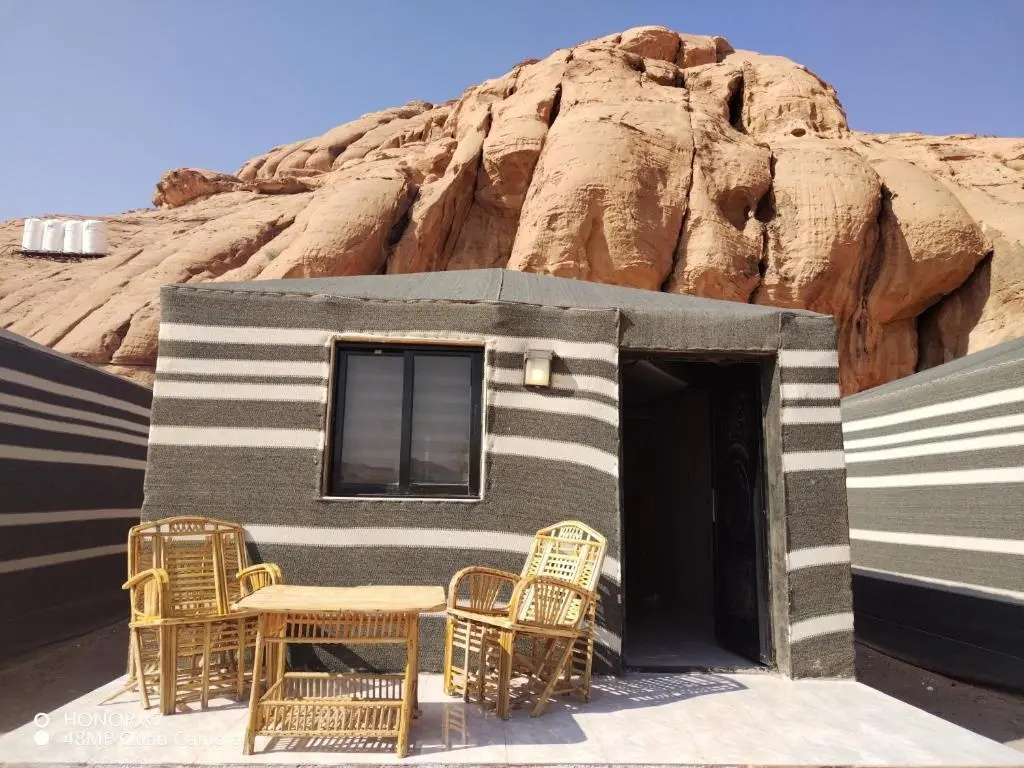 Glamping at wadi rum under the sun
