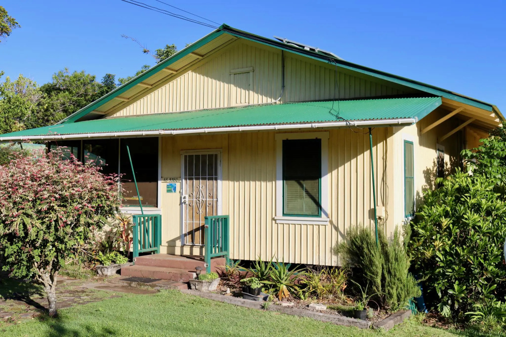 Waipi'o Lodge