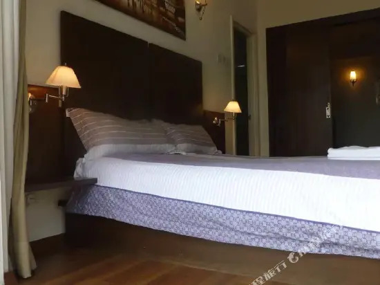 Casa Mutiara Service Apartment