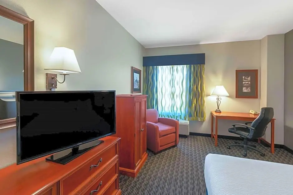 La Quinta Inn & Suites by Wyndham Rifle - Chambres