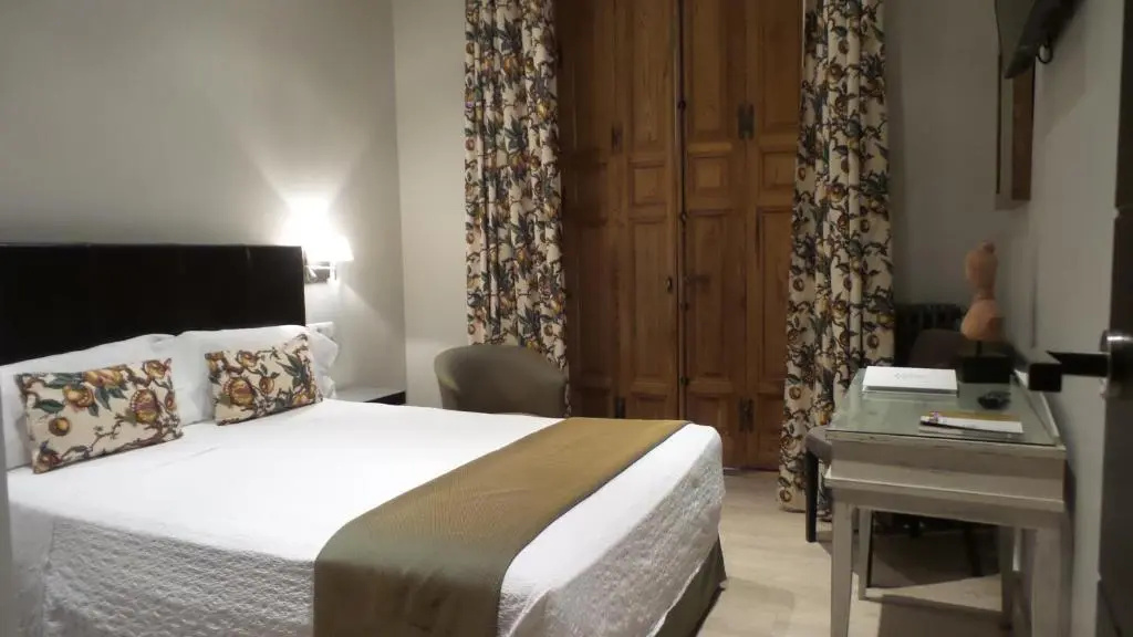 Hotel Moderno Puerta del Sol - Chambres