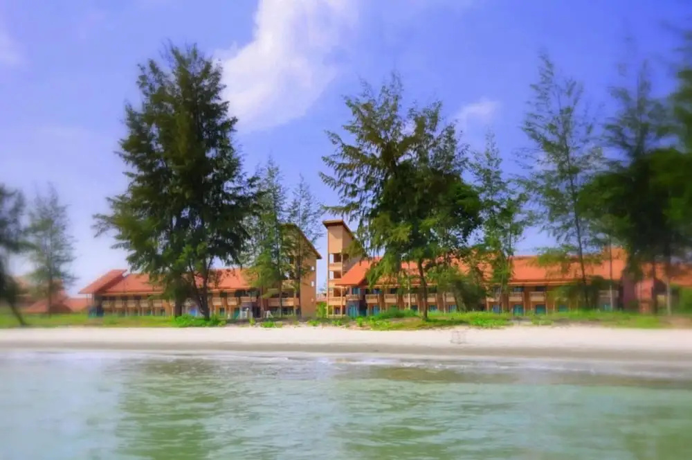 Beach & Waterfront