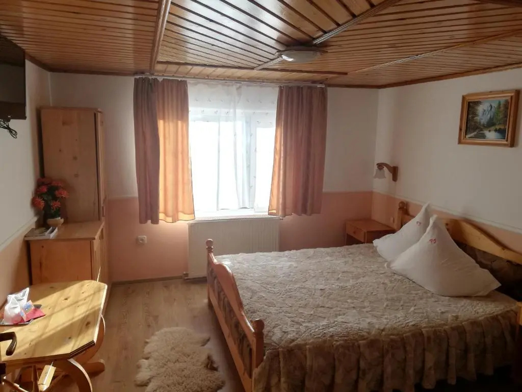 Pensiunea Iozefina - Chambres