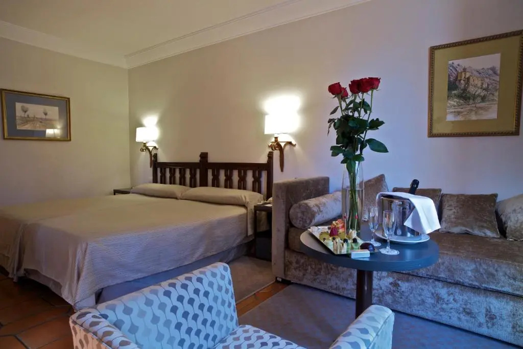 Parador De Avila - Chambres