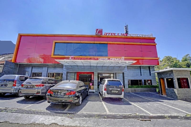 OYO 3953 Hotel Catellya Ii Cipaku in Bandung