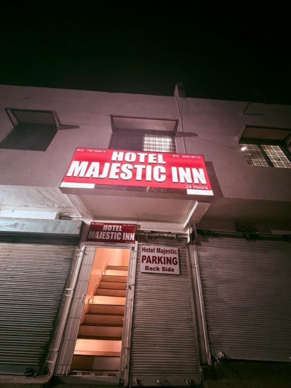 Hotel Majestic Inn