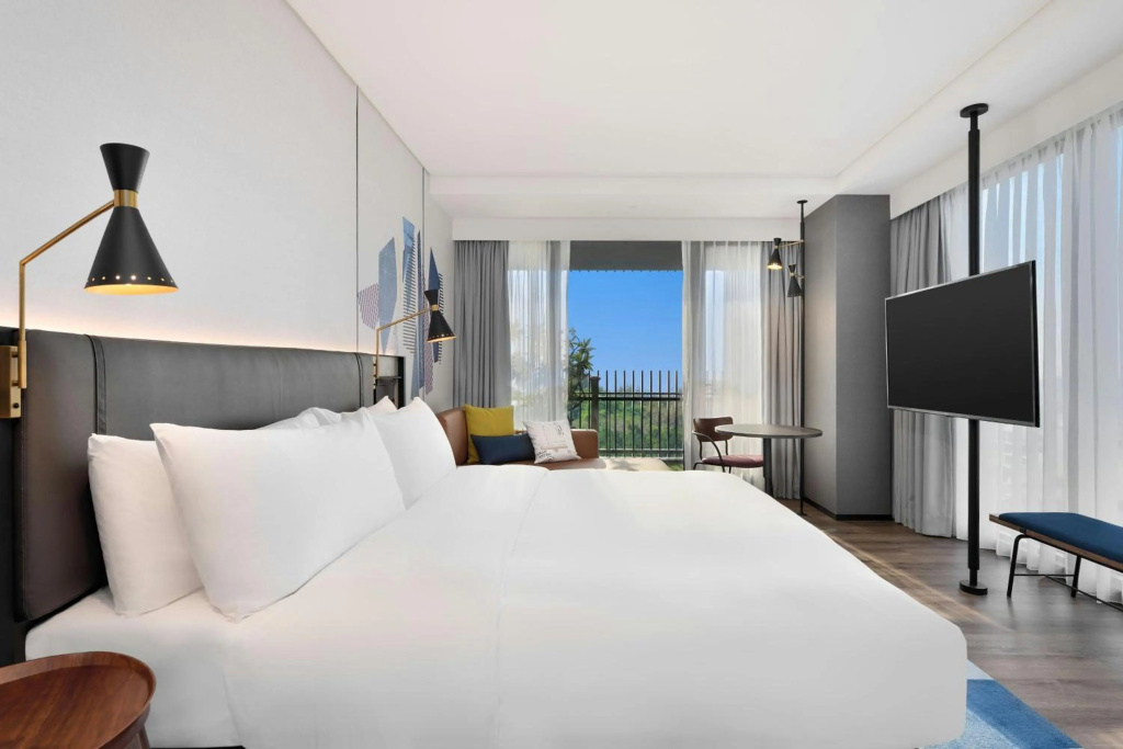 Отель Aloft Tainan Anping в Тайнань