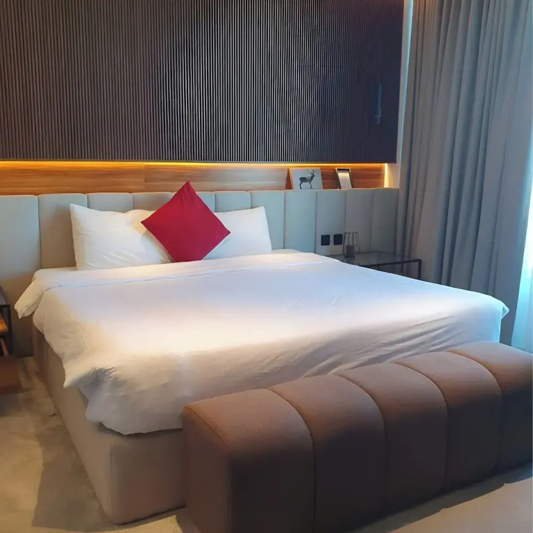 Superior Double room with sea view (full double bed)