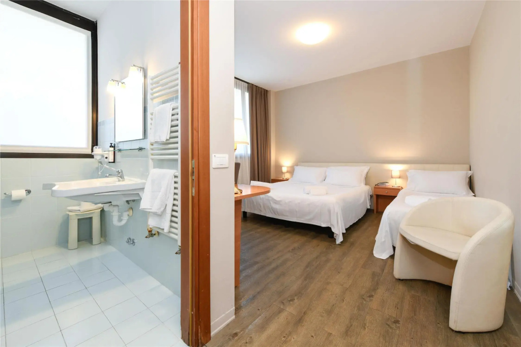 Hotel photo 30