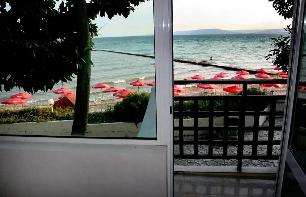 Beach & Waterfront