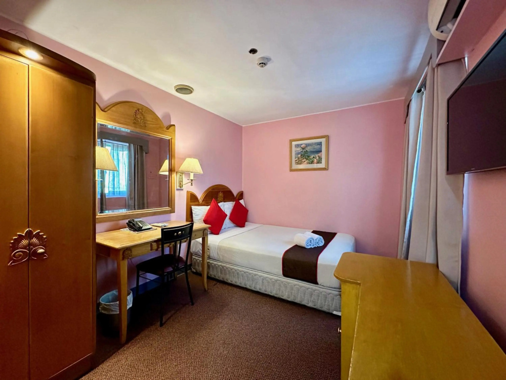 Palladium Suites Hotel — 5