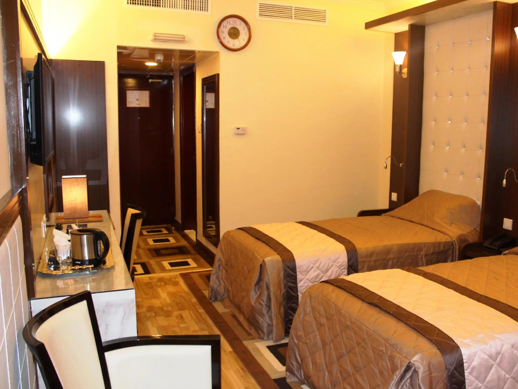 Deluxe Double room with sea view (full double bed)