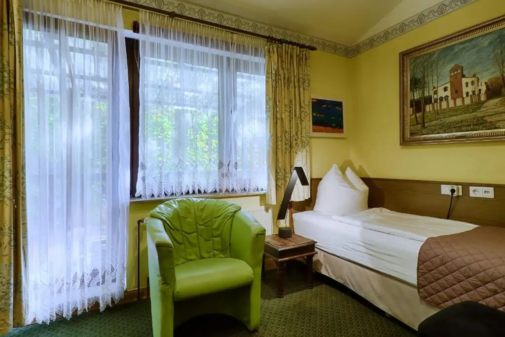 Standard Single room