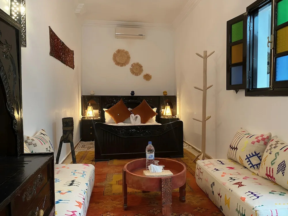 Comfort room