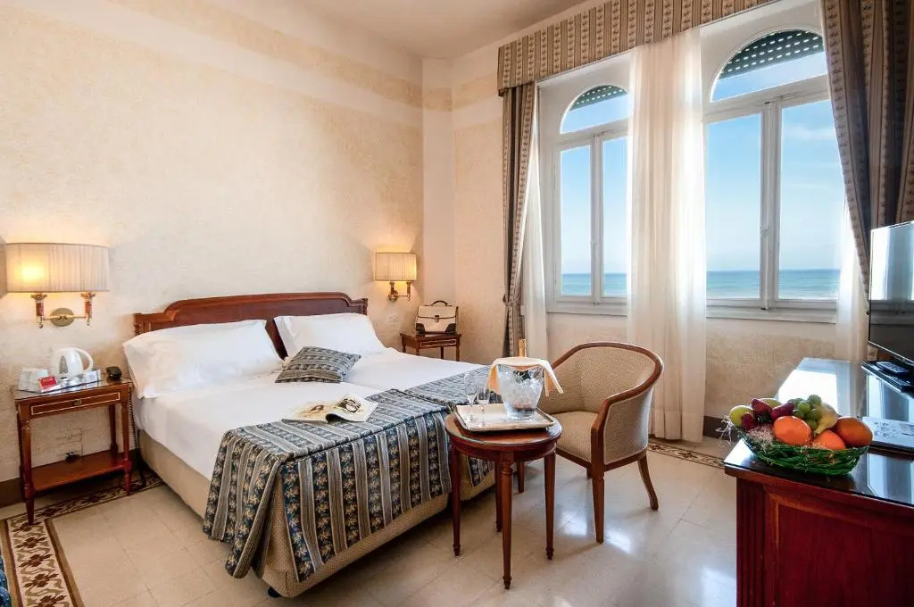 Grand Hotel Royal - Chambres