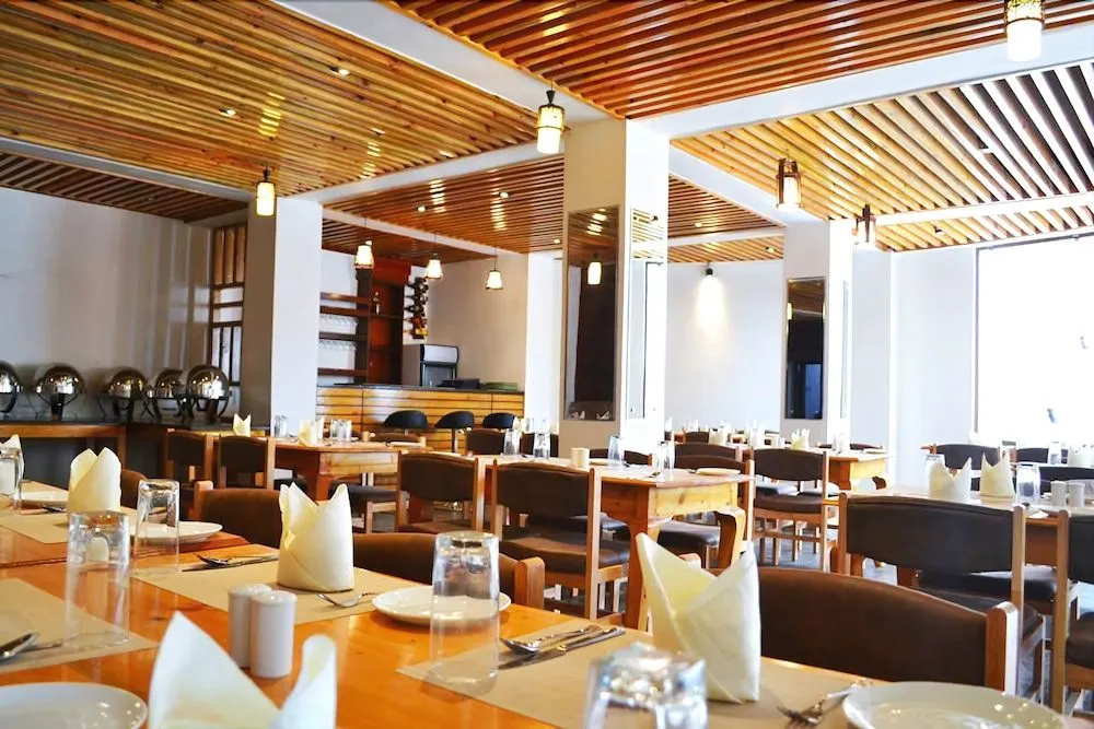 Food & Beverage