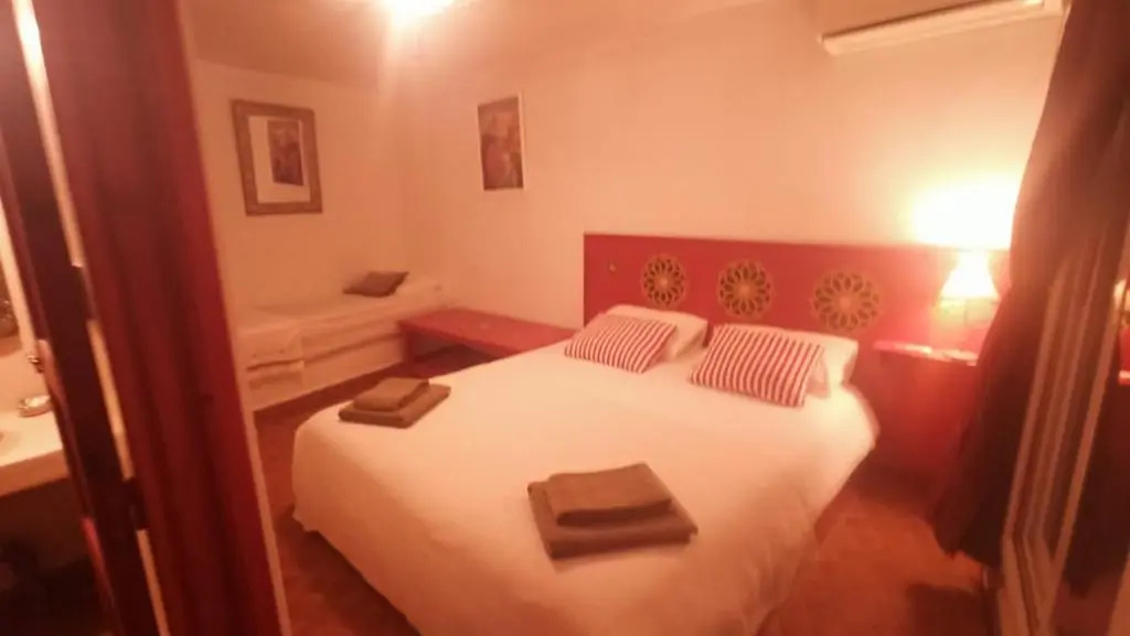 Standard Triple room with balcony