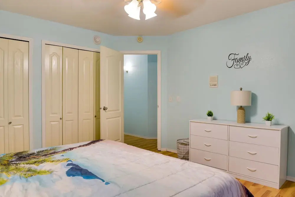 Oceanfront Kenai Villa w/ Fireplace & Deck — фото 3