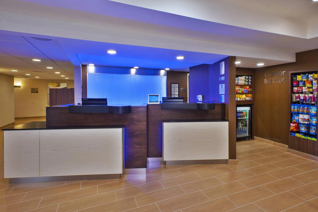 Lobby & Reception