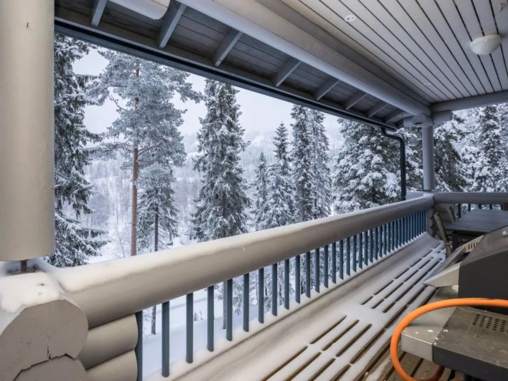 Balcony & Terrace