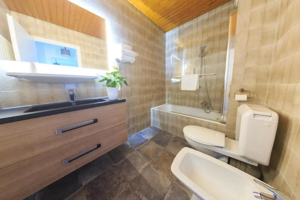 Logis Hôtel Annecy Nord / Argonay - Chambres